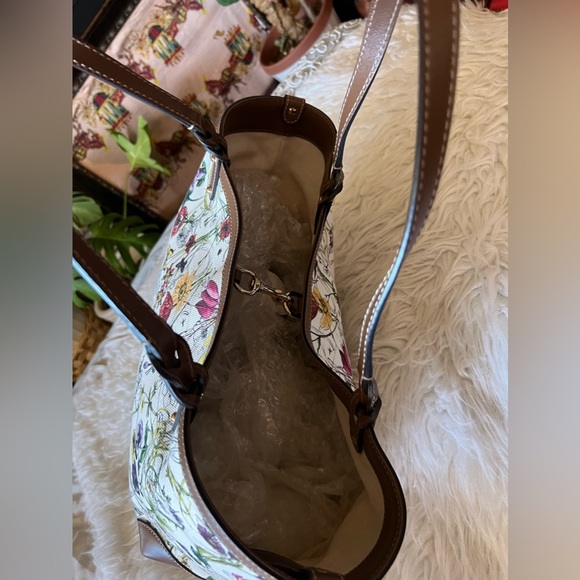 EUC Like new GUCCI FLORA GARDEN TOTE - Picture 11 of 16